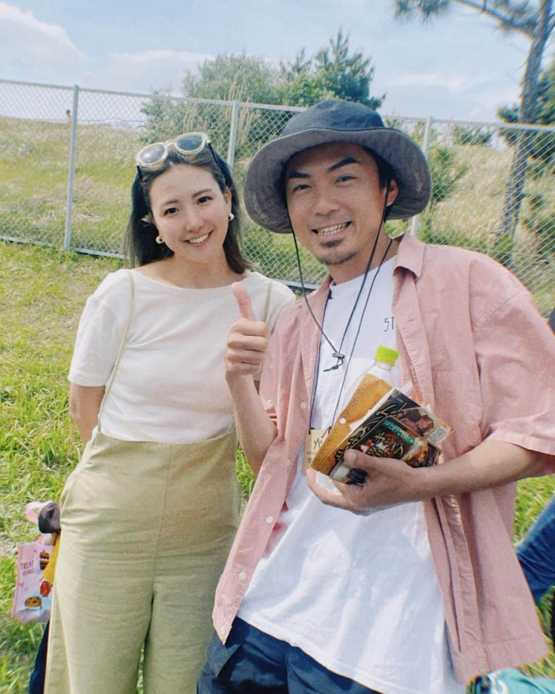 橋本香澄さんのインスタグラム写真 - (橋本香澄Instagram)「. @sotosotodaysmarket 🏕  ツーショット ありがとうございました❤️‍🔥  @tokui_yoshimi  @takeda_bbq  @pa_mataisa  . #sotosotodaysmarket #camp #徳井義実 さん #パーマ大佐 さん #たけだバーベキュー さん #ナイスバーベ」4月29日 21時16分 - _jasmine_tete_