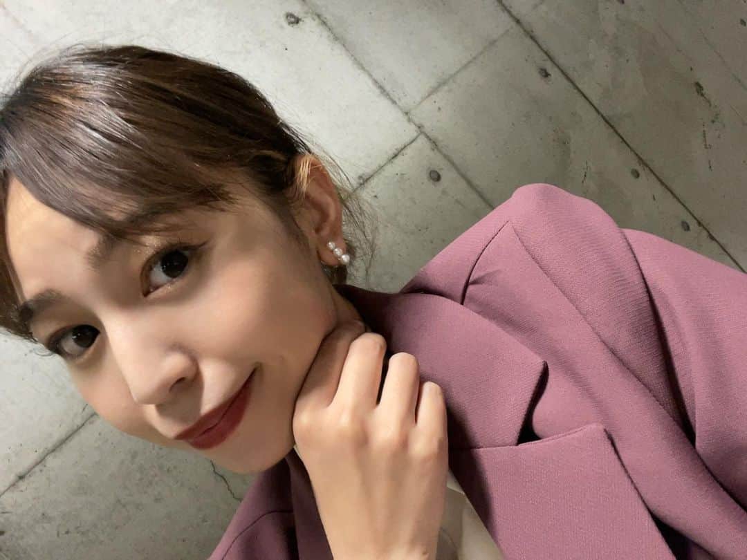夏江紘実のインスタグラム：「. パールのイヤリング😌 シンプルで最近お気に入り🌼 . .」