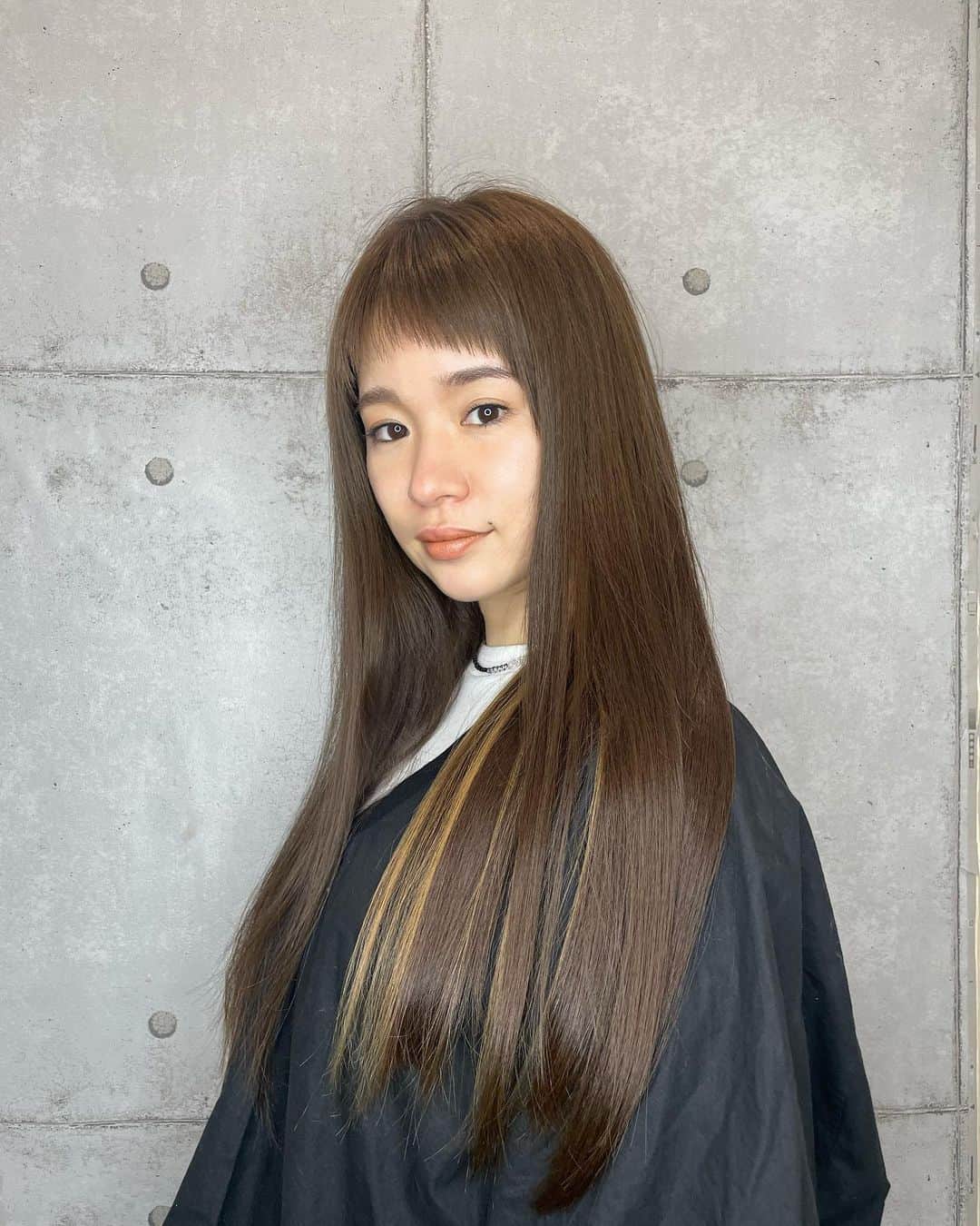 fumikaのインスタグラム：「⁡ 先日の久々メンテ💇‍♀️✨ ⁡ イメージ全部汲み取ってくれて 最高な仕上がりにしてもらえる🥹 いつもありがとうございます! ⁡ ⁡ @ginza_peekaboo_chuo  ⁡ ⁡ #東京 #tokyo #銀座 #ginza #treatment #ヘアサロン #ヘアメンテ」