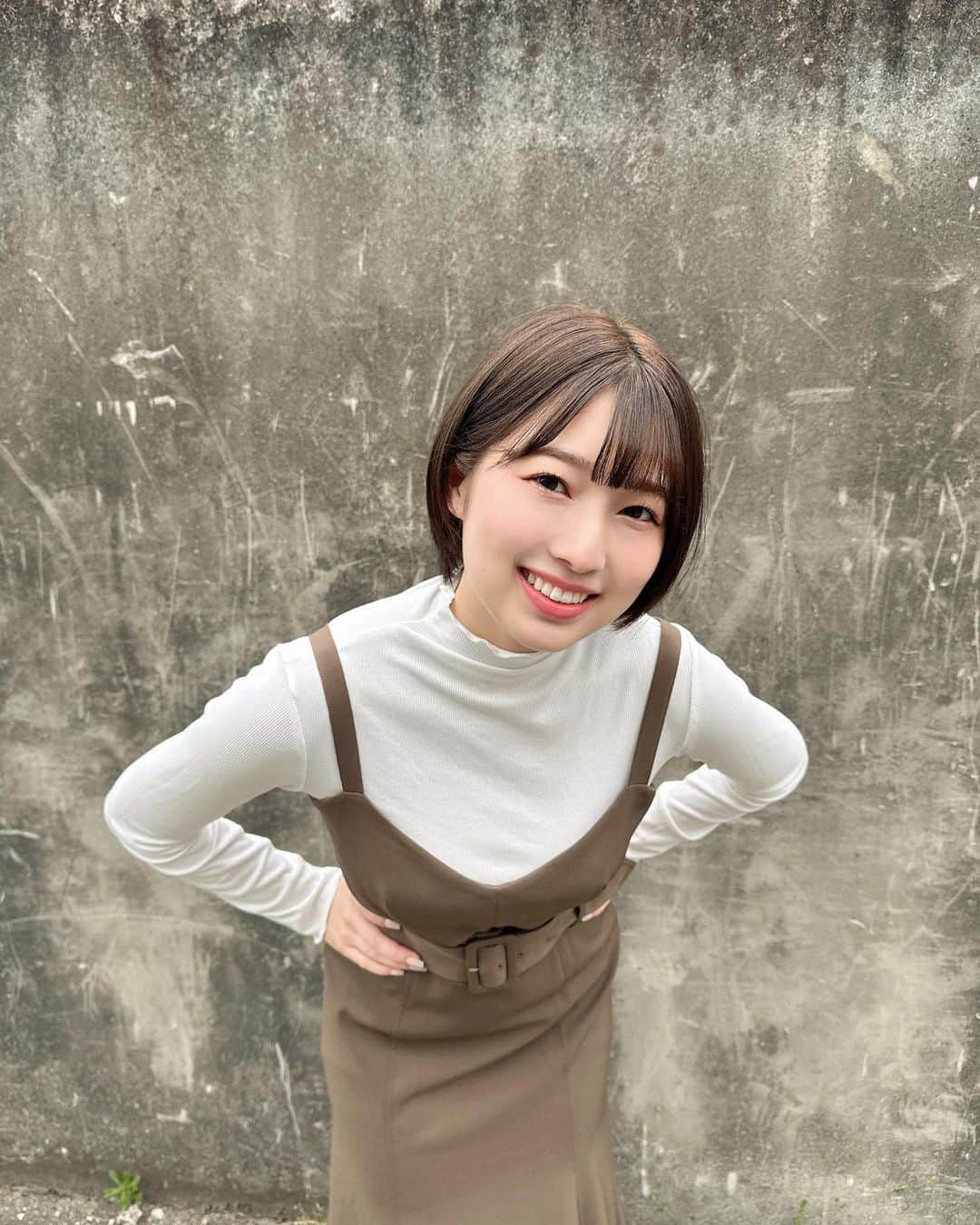 安部若菜のインスタグラム：「#握手会  ありがとうございました☺️🤝  いつも来てくださる方も 4年ぶりに来ました！なんて方も、　海外から来てくださる方もいたり、  とにかく有難くて幸せな時間でした☺️ GW初日、うきうき！  #eimyistoire #shein #shein購入品 #春コーデ #夏コーデ」