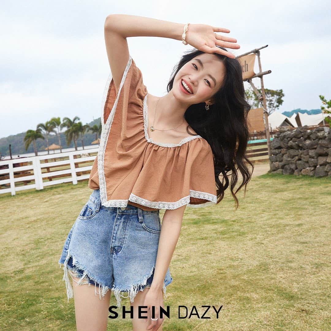 SHEINさんのインスタグラム写真 - (SHEINInstagram)「Dreamy Dazy dresses for the fashion-forward, pick the color of your vibe: Perfectly pretty in pink 💗 or beautifully blue 🩵  🔎14410721 14521528 14460698 14461461 14519243  #DAZY」4月29日 21時56分 - sheinofficial