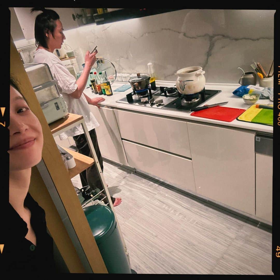 NiNiのインスタグラム：「哈哈哈哈哈，记录下生活🌈 享受我BO的S+待遇☄️」