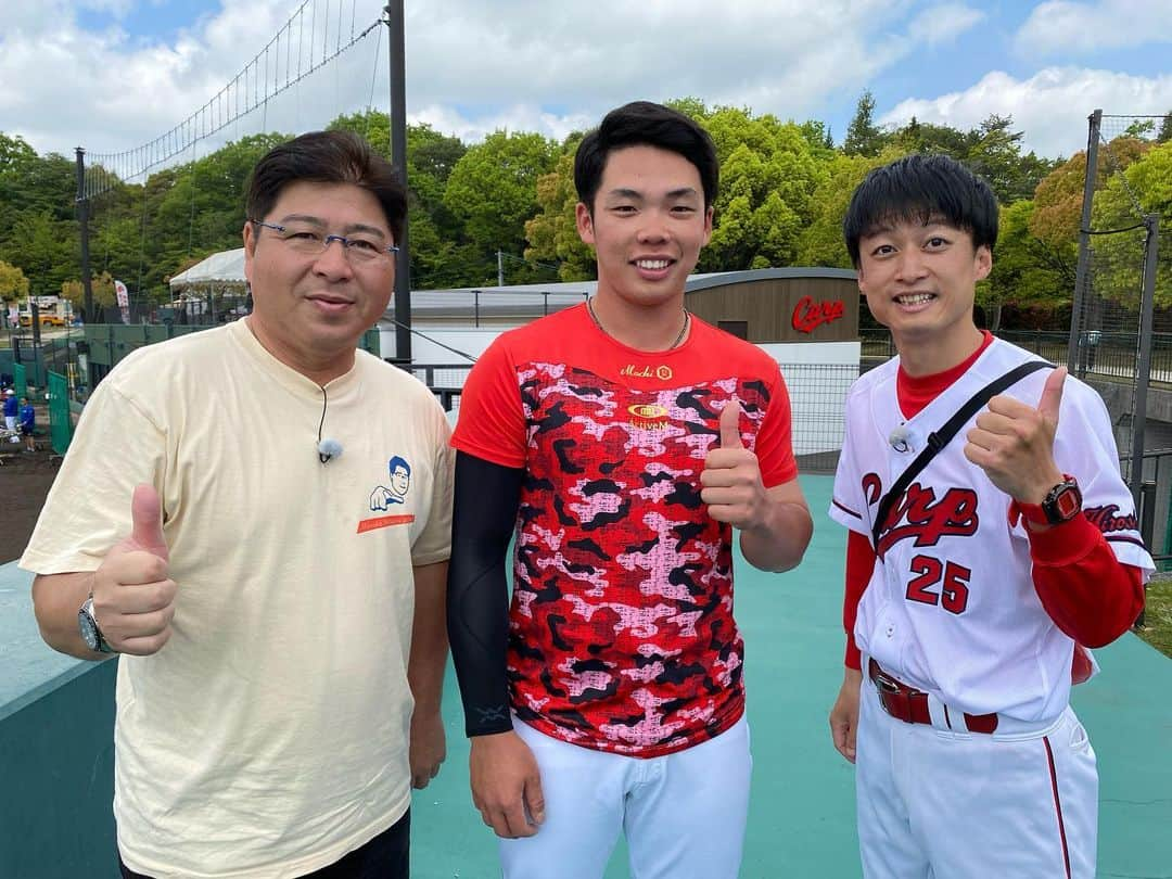 ゴッホ向井ブルーさんのインスタグラム写真 - (ゴッホ向井ブルーInstagram)「昨日は真中さんと由宇球場でロケをさせていただきました！めちゃくちゃ笑いました。面白かったー！ぜひ観てください☺️  『真中満が行く！広島東洋カープ篇』5/20(土)20時〜スポーツライブ＋ #真中満が行く」4月29日 22時04分 - goghmukai