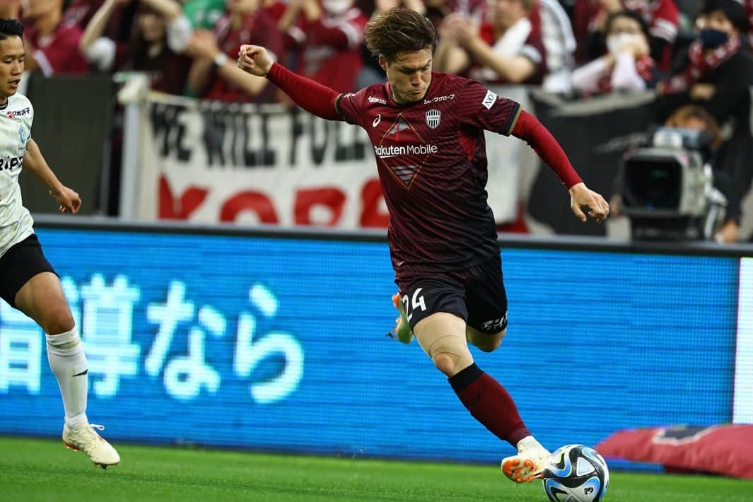 酒井高徳さんのインスタグラム写真 - (酒井高徳Instagram)「Win🔥🔥🔥  #gs24 #visselkobe #3points #win #一致団結」4月29日 21時59分 - sakai_go1123