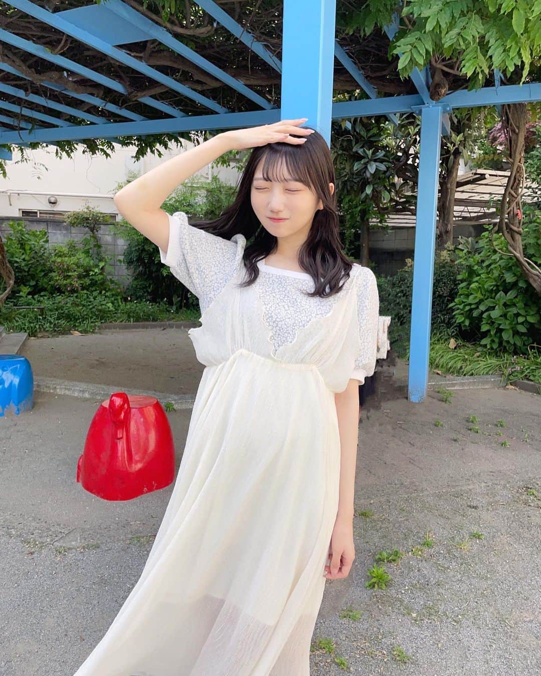 春海りおさんのインスタグラム写真 - (春海りおInstagram)「春っぽいお洋服どうー？🌷」4月29日 22時00分 - rio_harumi