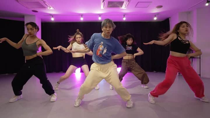 avecooのインスタグラム：「@avecoodancestudio   ♪music♪ @__youngbae__ @lalalalisa_m #shoong   ☆Dancer☆ @reee_061 @rinda_papiichan_ @rinon_dance34 @anju.124   #dance #jazzfunk #lisa #youngbae #taeyang #choreographer #avecoo #avecoodancestudio #tokyo #japan」