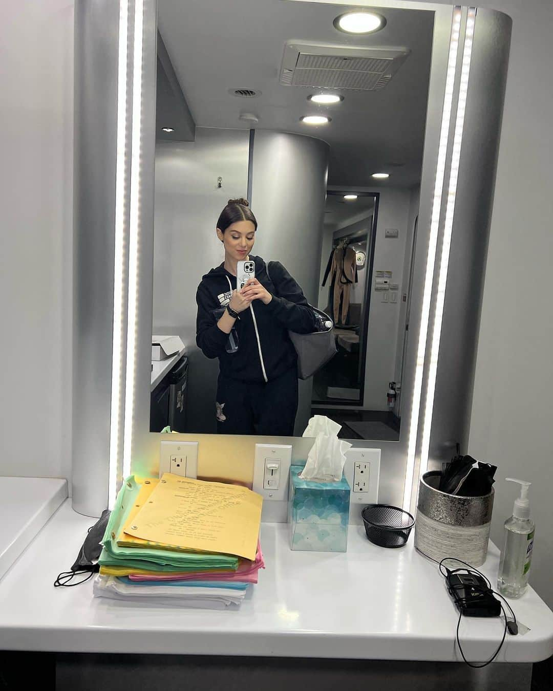 キーラ・コサリンさんのインスタグラム写真 - (キーラ・コサリンInstagram)「k, bye for now 🫶」4月29日 22時33分 - kirakosarin