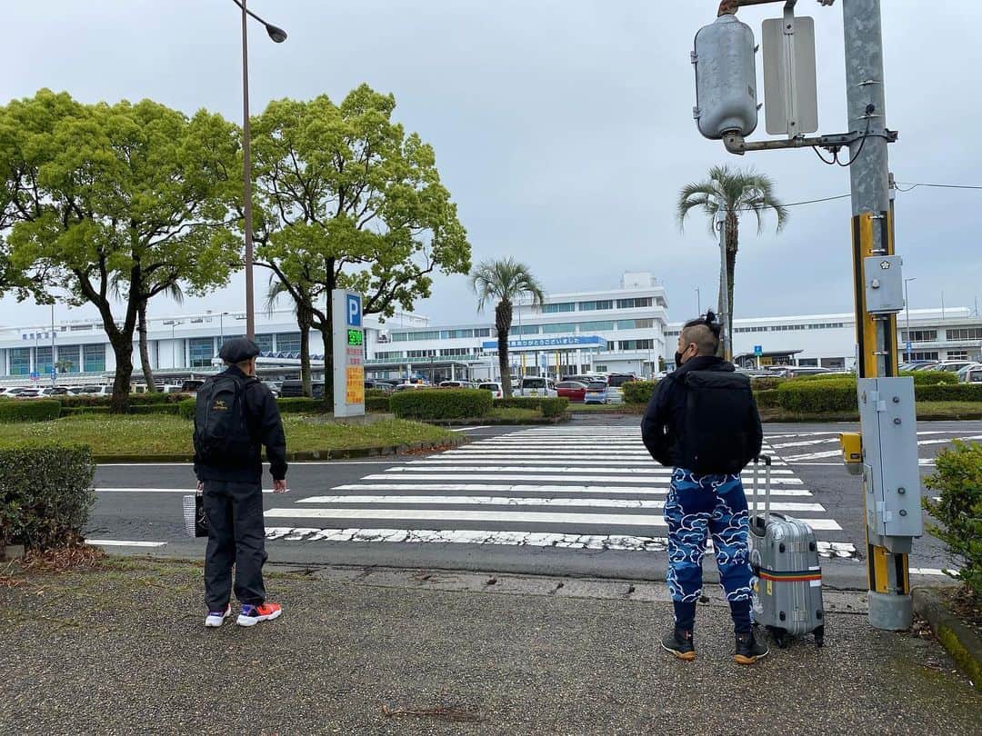 タテタカコさんのインスタグラム写真 - (タテタカコInstagram)「奄美大島へおじゃまいたします。」4月30日 9時34分 - tatetakako