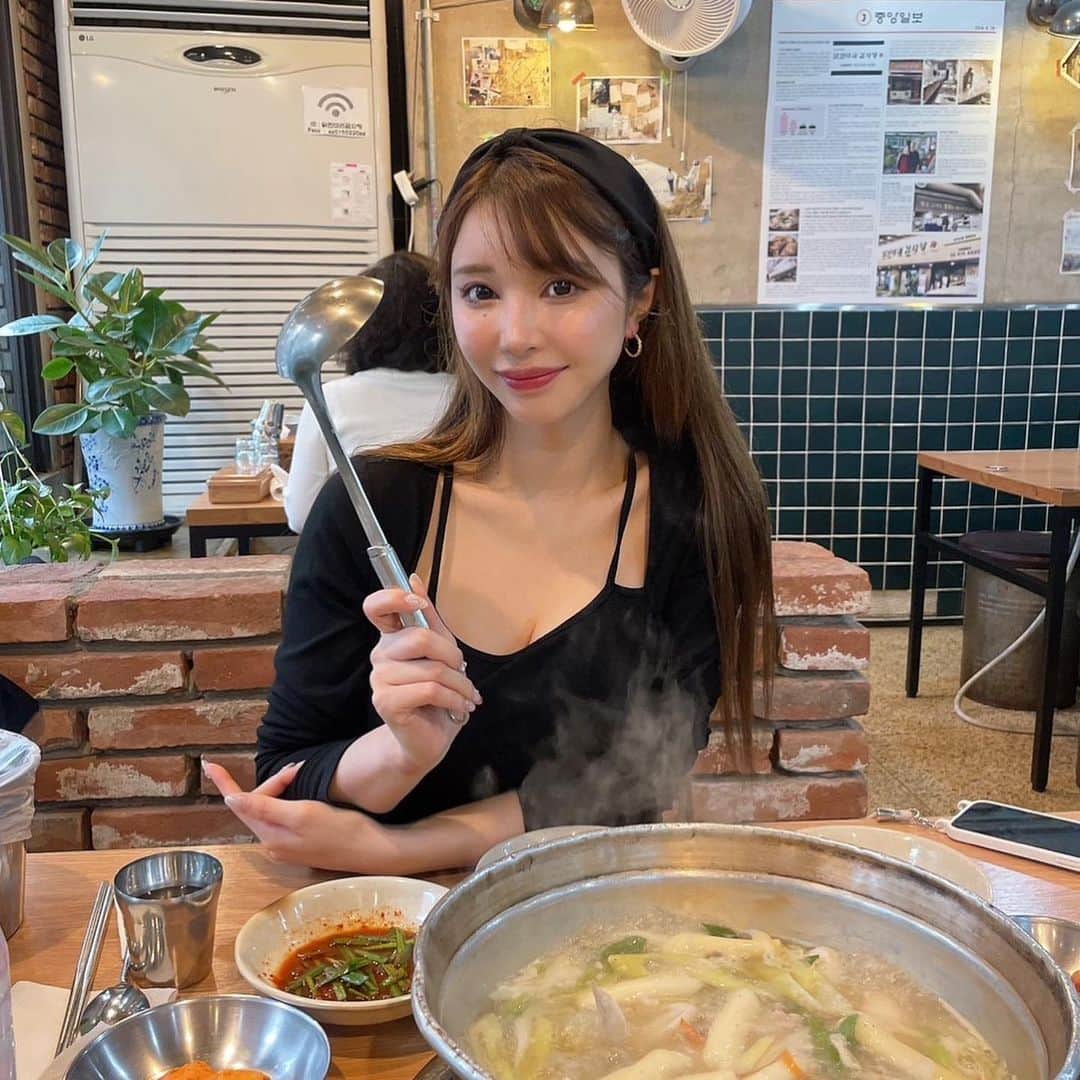 海里さんのインスタグラム写真 - (海里Instagram)「寒かったからあったかいタッカンマリ食べたよ〜🫕♡」4月30日 0時39分 - kairin_1010