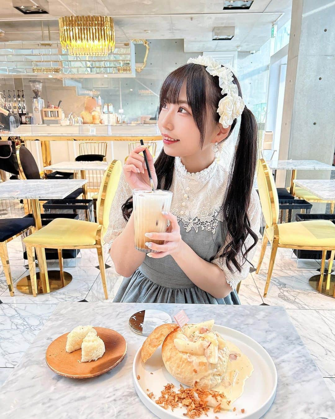 城崎ひまりさんのインスタグラム写真 - (城崎ひまりInstagram)「カフェではカフェラテかキャラメルラテを飲みます☕️🧡 . . . . . #lol#love#instagood#instadaily#OOTD#photooftheday#me#TagsForLikes#igers#cosplay#cosplayer#cosplaygirl#cosplayers#コスプレ#コスプレイヤー#コスプレ女子#東京#ファッション#可愛い#かわいい#follow#可愛い女の子#かわいい女の子#アイドル#girl#idol#kawaii#kawaiigirl#kawaiifashion#followme」4月30日 0時50分 - shirosakihimari