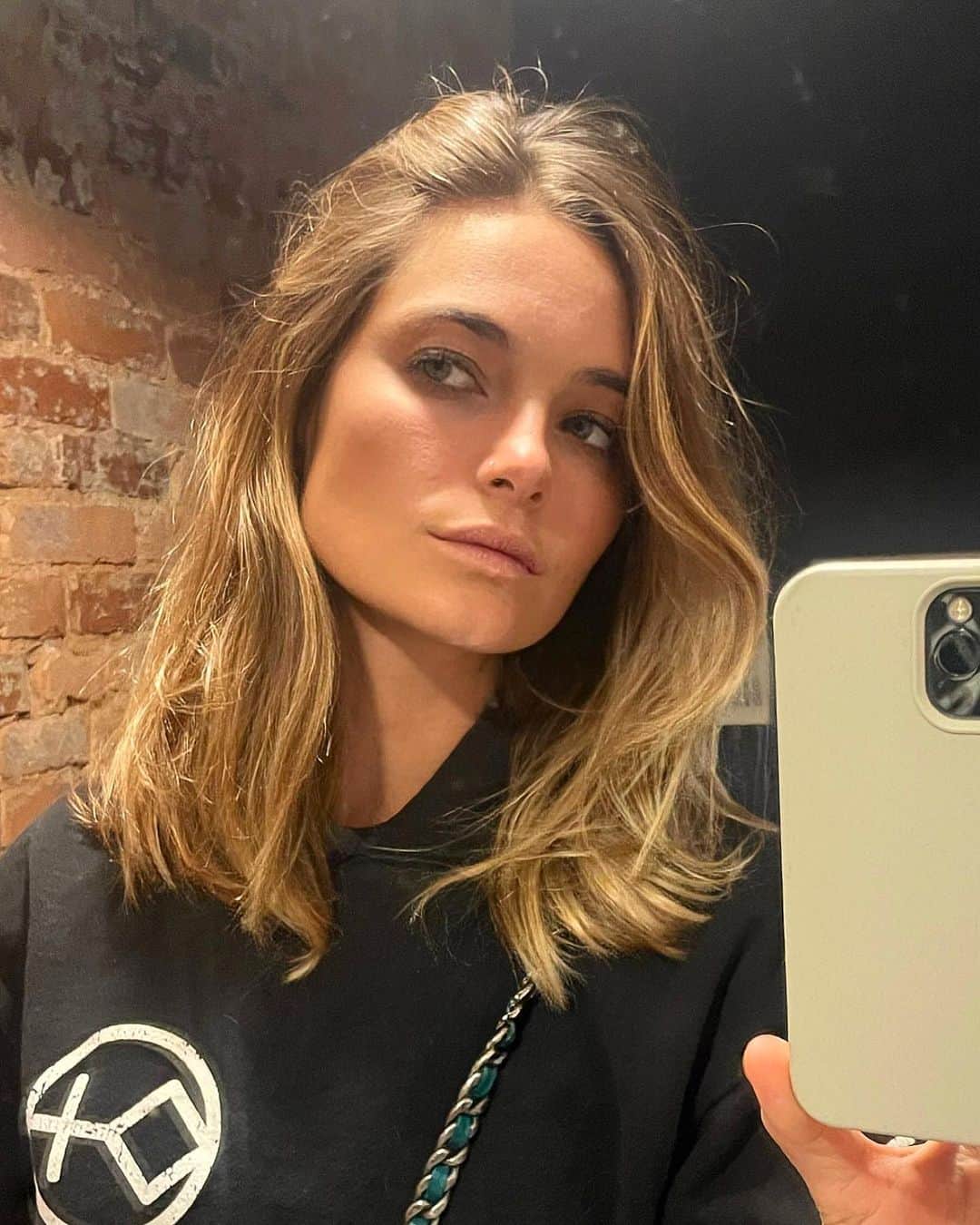 ブリジット・マルコムのインスタグラム：「The lighting at little amps is a vibe」