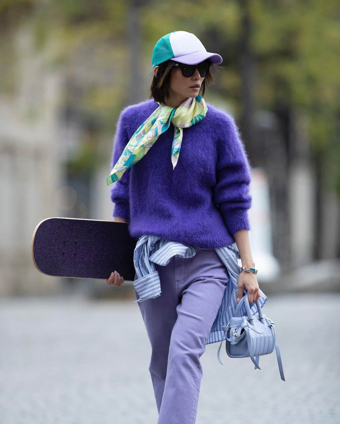 ランセルのインスタグラム：「The cute, the trendy, and the leather: Maison LANCEL is redefining our daybag  ••• Rodeo dans une toute nouvelle teinte, parfaite pour vos escapades estivales 💜   Rodeo – Smooth leather – Lavender  #RodeobyLancel #SS23 #LancelParis #LancelTwist」