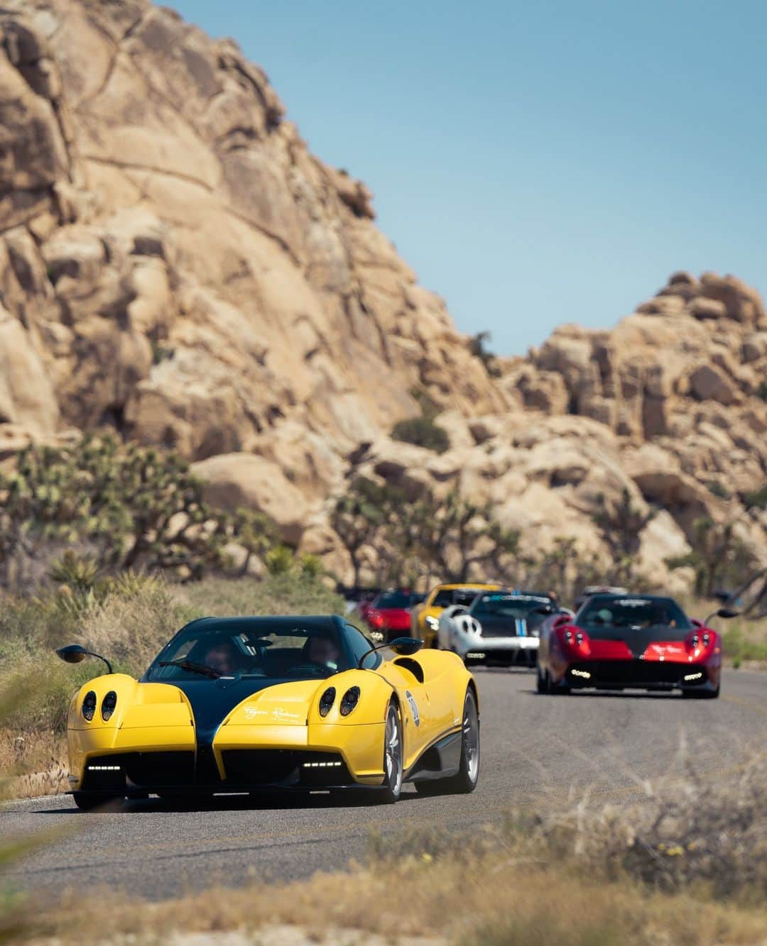パガーニ・アウトモビリのインスタグラム：「It's not a mirage... It's the #PaganiRaduno - The Drive 2023!  Hit the road, California!  #Pagani」