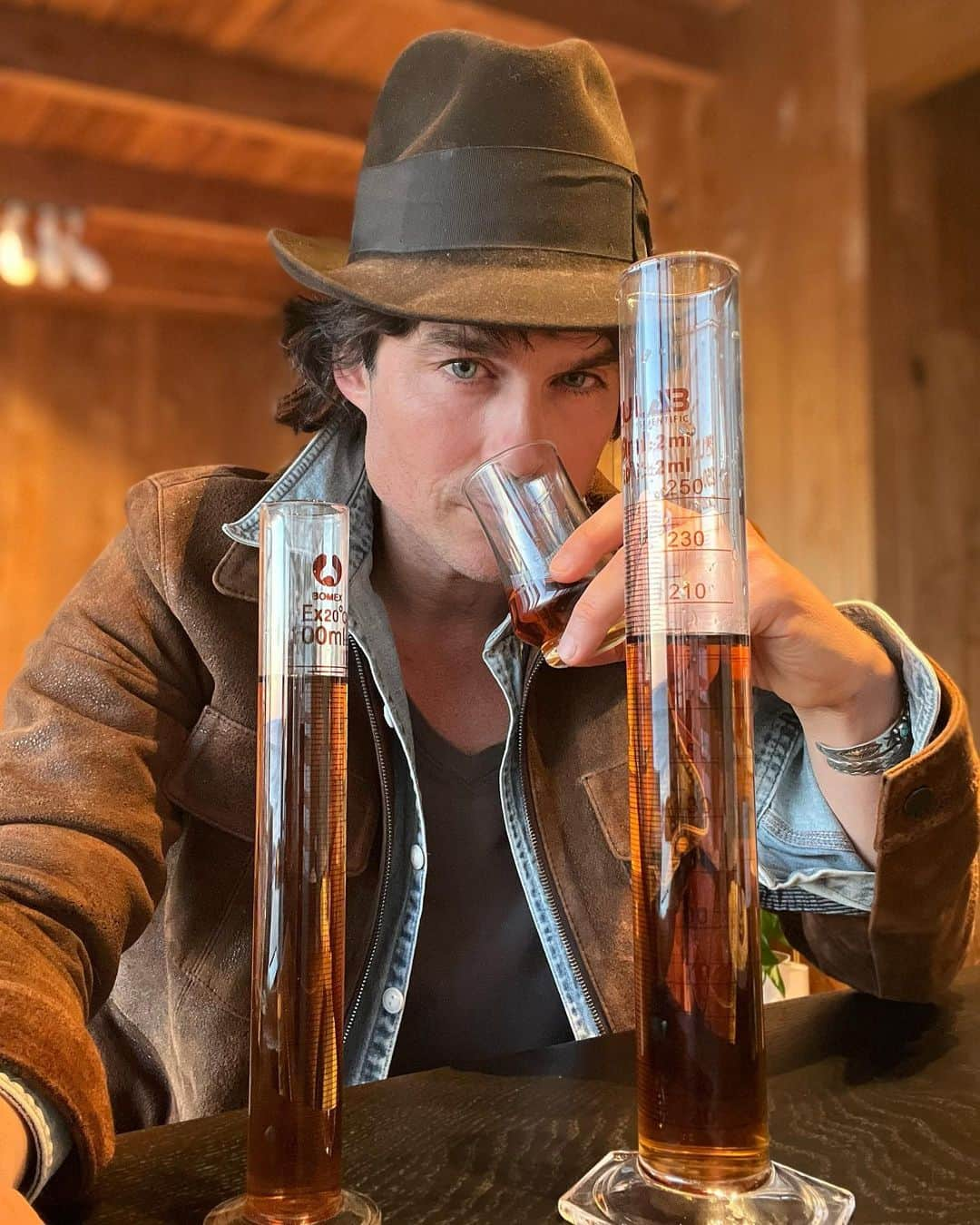 イアン・サマーホルダーさんのインスタグラム写真 - (イアン・サマーホルダーInstagram)「I’m over the moon. Blending our AWARD WINNING @brothersbondbourbon RYE has been one of the craziest journeys of my life. More to show you later about this journey. This dusty Stetson hat (I refuse to clean for superstitious reasons) was usually with me as my good luck charm.   Thank YOU to all the Spirit competition panels for recognizing our wild passion for and incredibly hard work for flavor and quality. Thank YOU also to our online, retail and on premise customers for getting this to drop and share   MAY 1st for you all to try. Get this RYE it will go FAST. Thank you to our distillery and bottling team. Your passion and expertise is unparalleled.  Wow.  Mind blown. 🤯  Love you ALL.」4月30日 3時02分 - iansomerhalder