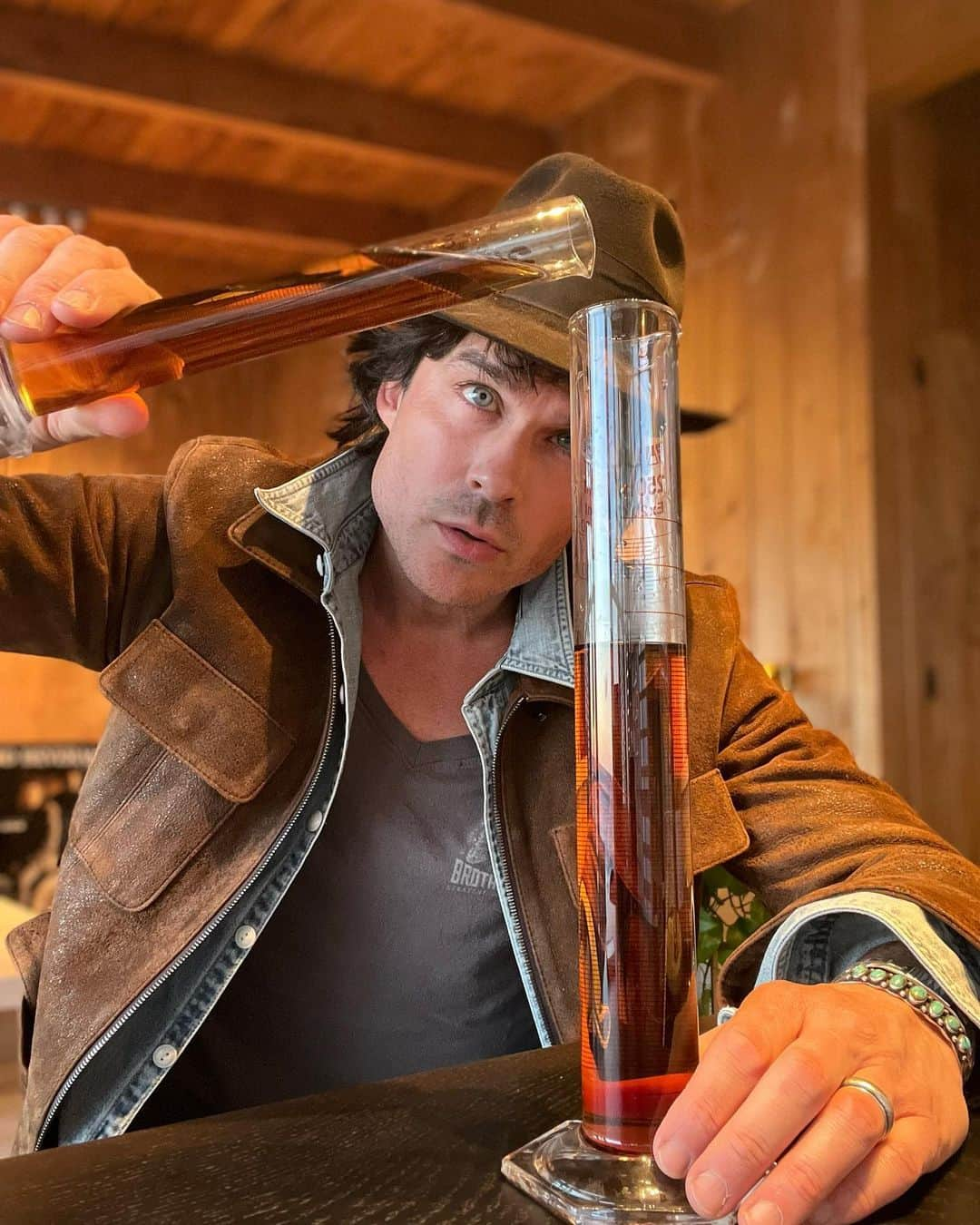 イアン・サマーホルダーさんのインスタグラム写真 - (イアン・サマーホルダーInstagram)「I’m over the moon. Blending our AWARD WINNING @brothersbondbourbon RYE has been one of the craziest journeys of my life. More to show you later about this journey. This dusty Stetson hat (I refuse to clean for superstitious reasons) was usually with me as my good luck charm.   Thank YOU to all the Spirit competition panels for recognizing our wild passion for and incredibly hard work for flavor and quality. Thank YOU also to our online, retail and on premise customers for getting this to drop and share   MAY 1st for you all to try. Get this RYE it will go FAST. Thank you to our distillery and bottling team. Your passion and expertise is unparalleled.  Wow.  Mind blown. 🤯  Love you ALL.」4月30日 3時02分 - iansomerhalder