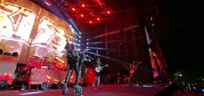 KISSのインスタグラム：「Just awesome! #BuenosAires Rock City! #EndOfTheRoadTour」