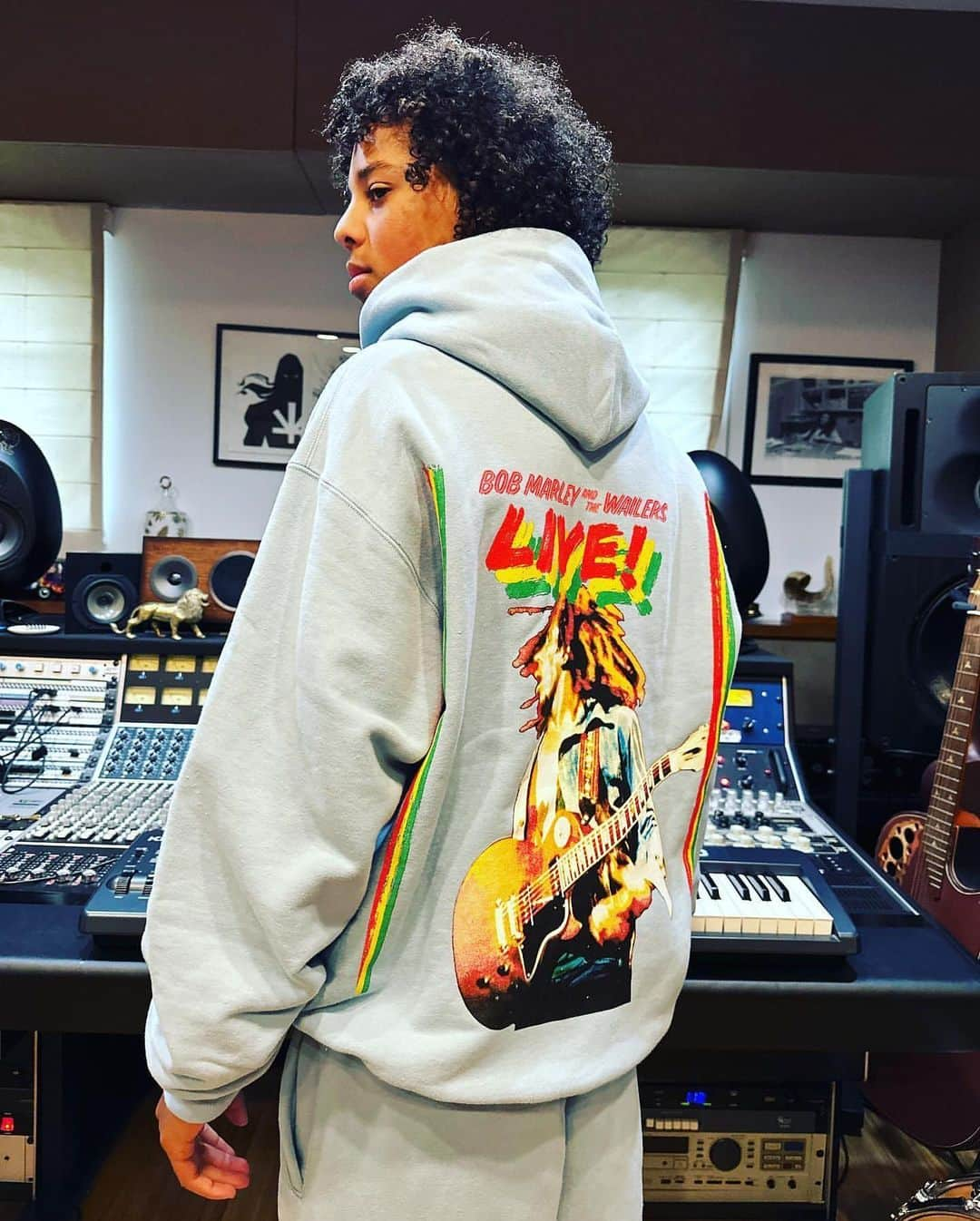 ボブ・マーリーさんのインスタグラム写真 - (ボブ・マーリーInstagram)「@ziggymarley’s son Gideon sports the latest #BobMarley X @wackomaria_guiltyparties collection! #gideonmarley #marleyfamily #LEGACY #apparel」4月30日 4時12分 - bobmarley