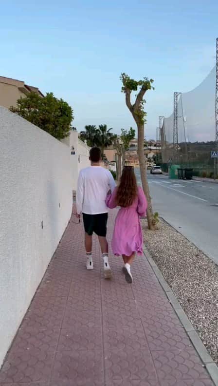 エイトォーラ・トールズドッティルのインスタグラム：「Looking back at a great holiday with lovely memories💓」