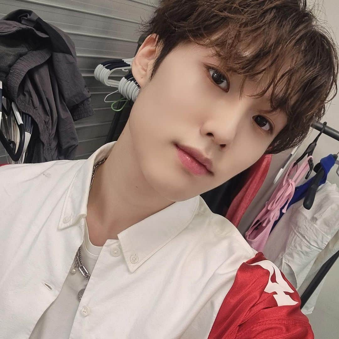 THE BOYZさんのインスタグラム写真 - (THE BOYZInstagram)「you're more than the sunshine in my eyes❤️」4月30日 17時51分 - official_theboyz