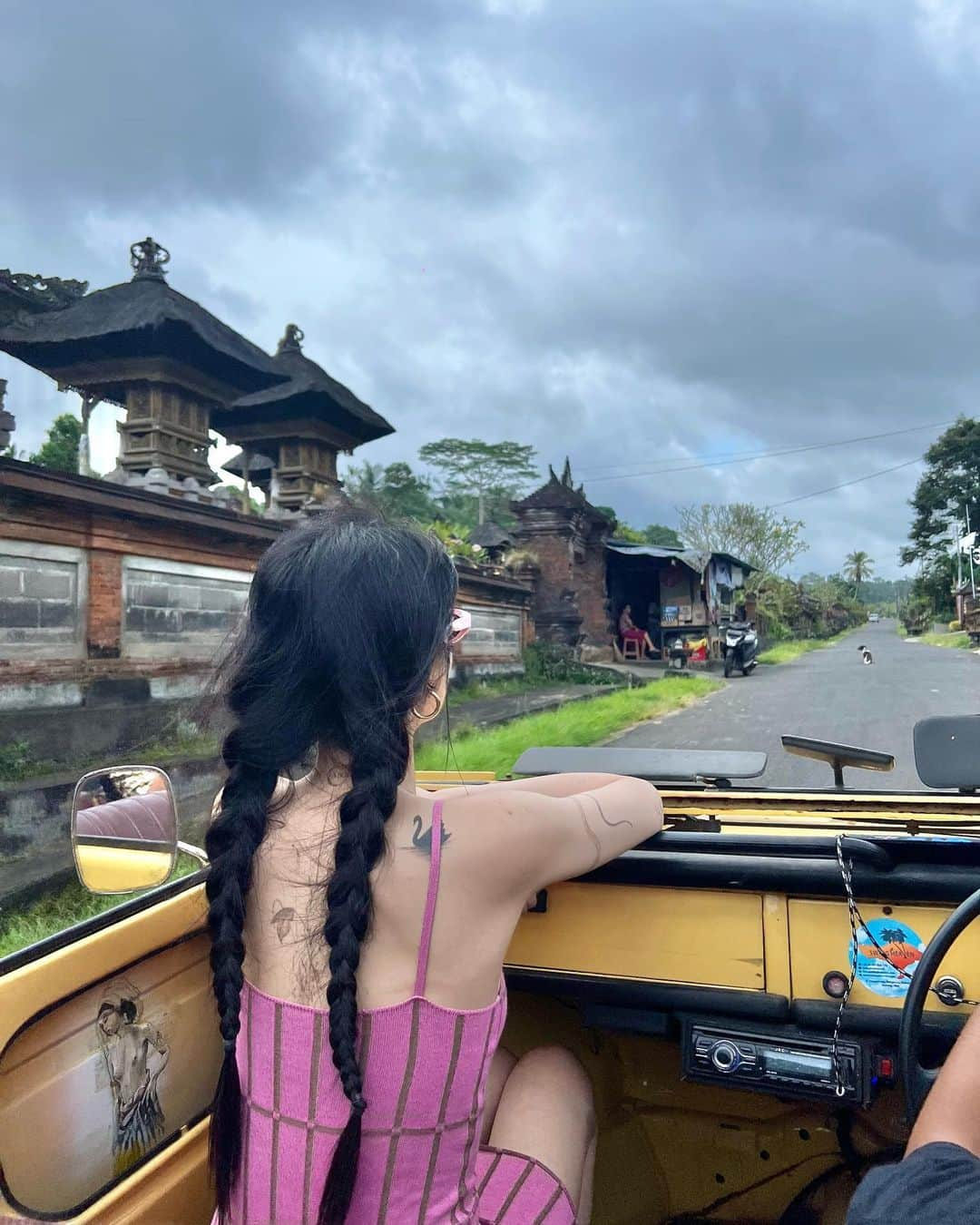 ナナ さんのインスタグラム写真 - (ナナ Instagram)「pink lady💓  #ubud  #baliswing  #monkeyforest  #wedja  #ferbean @live.in.bali」4月30日 17時54分 - jin_a_nana