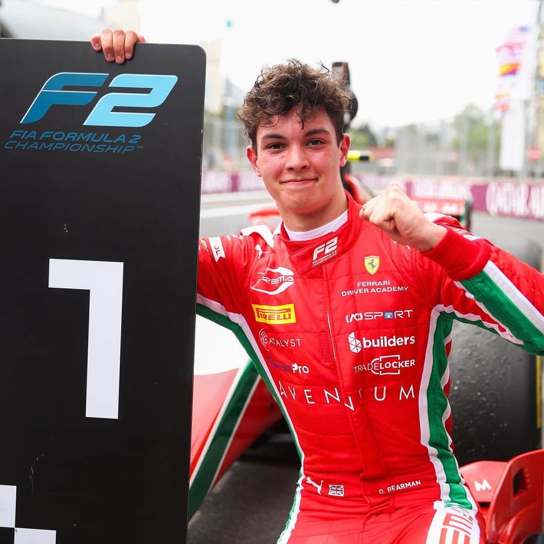 F1さんのインスタグラム写真 - (F1Instagram)「Ferrari Academy driver @olliebearman becomes the first driver to top EVERY SESSION of a @formula2 weekend!!! 🤯👏  The 17-year-old rookie returned to the top step in the Baku Feature Race! 🏆  #F2 #RoadToF1 #AzerbaijanGP #OllieBearman」4月30日 18時22分 - f1