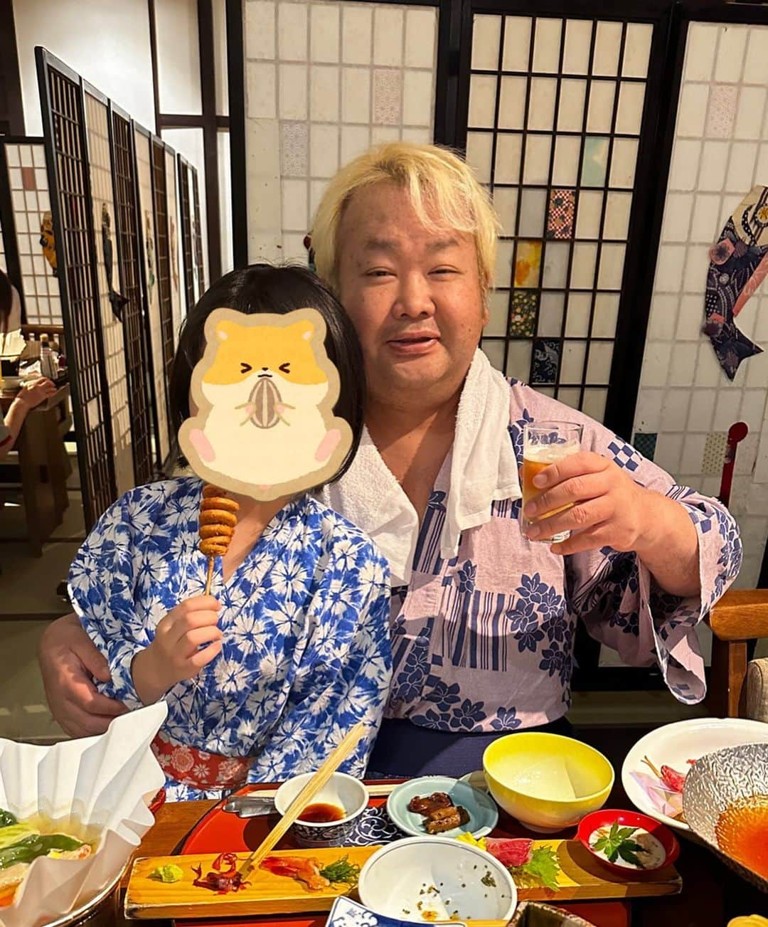 ハチミツ二郎さんのインスタグラム写真 - (ハチミツ二郎Instagram)「今年も娘と娘のお気に入りの温泉宿に来ました。 娘もオレの入院中、7週間も留守番よく頑張った。 だけど、 そろそろ違うとこ行きたい。  #温泉」4月30日 18時38分 - jirohachimitsu