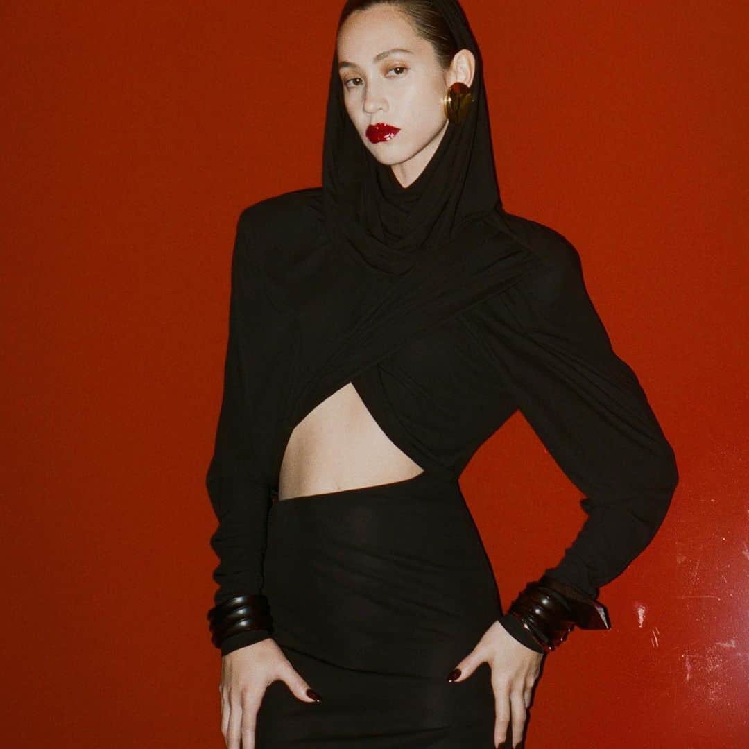 水原希子 のインスタグラム：「@ysl @anthonyvaccarello for @id_japan 🥀  @dfsablon @clairethomsonjonville @pablo.saez @morgane_martini @rimiura ❤️❤️❤️」