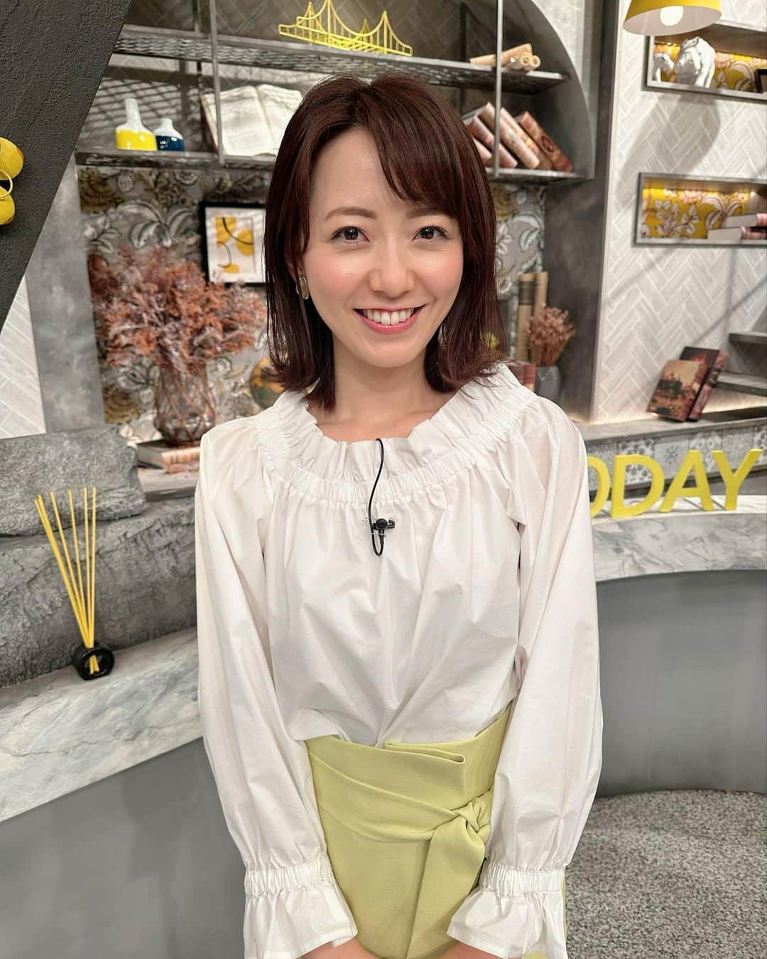 内田嶺衣奈さんのインスタグラム写真 - (内田嶺衣奈Instagram)「最近の衣装色々です🥰 春ですねぇ🌿  GW長いお休みの方も多いでしょうか☺️？ 良いGWをお過ごしください💓  #春服 #好きです🫶 #ワンピース #ブラウス #パンツコーデ #ジレ」4月30日 11時43分 - reina.uchida