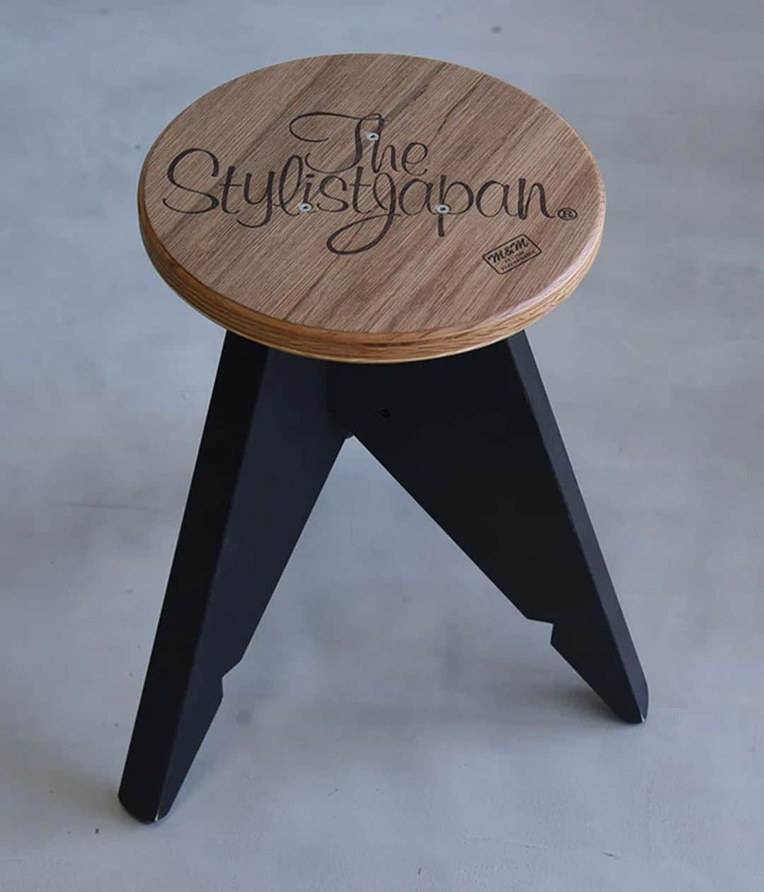 ARKのインスタグラム：「The Stylist Japan  M&M FURNITURE x The Stylist Japan MARU STOOL RESERVE ¥19,800- (tax in)  #thestylistjapan #stylistjapan #mandmfurniture #arknets #ark #ark_utsunomiya @arknets_jp_official」