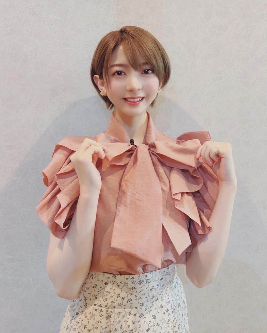 菅原りこさんのインスタグラム写真 - (菅原りこInstagram)「『A_LIFE』＃3 着用のお衣装👗✨✨ 大きめリボンが可愛くてお気に入りでした🎀」4月30日 12時28分 - cherryfairy1123