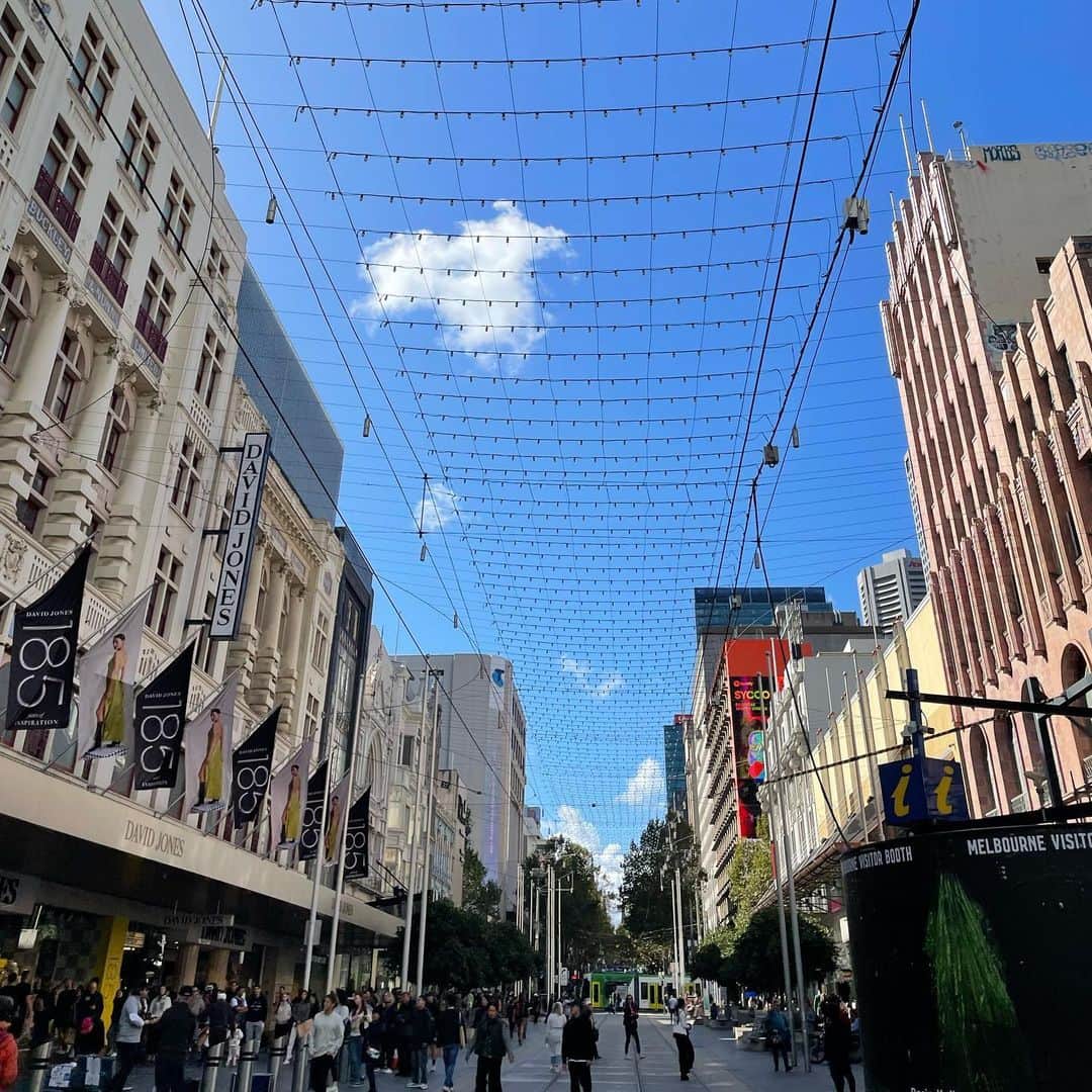 小林恵月さんのインスタグラム写真 - (小林恵月Instagram)「・ 3年越しの夢が叶い、 Australiaに留学に来ています🇦🇺 ・ これからはオーストラリアでの日常を たくさん発信していく予定なので これからも温かく見守っていただければと思います🫶 ・ #australia  #melbourne  #stadyabroad」4月30日 12時53分 - ezuki_kobayashi