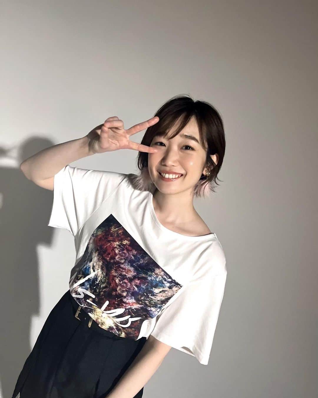 田所あずささんのインスタグラム写真 - (田所あずさInstagram)「「NE-YO TOKYO LIVE 2023」のオフィシャルグッズTシャツのモデルをさせて頂きました！  モデルのお仕事はたしか初めてで…すごく緊張でした…！ 貴重な経験をさせていただきました！  #azusatadokoro  #tadokoroazusa #田所あずさ」4月30日 13時05分 - azusa_tadokoro