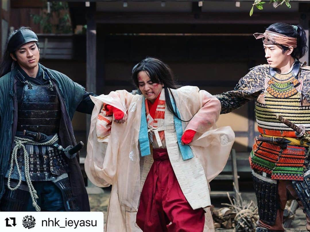 山田裕貴さんのインスタグラム写真 - (山田裕貴Instagram)「#どうする家康 このあと２０時⚔️  @nhk_ieyasu  ・・・ 今夜8時 #どうする家康 第16回「#信玄を怒らせるな」  最強 武田軍 決起 !!!!!  信玄（#阿部寛）との戦いに備え 武田の人質となっている 義弟・源三郎（#長尾謙杜）を 救出しようとする家康だったが、 全ては信玄の思惑通りで…？  放送 4/30(日) [総合] 午後8:00 [BSP/4K] 午後6:00 . 公式ホームページでは 他にも場面写真を掲載中。 . プロフィールのリンク ▶︎ HP内の 「家康ギャラリー」タブからご覧ください！ . #どうする家康ギャラリー」4月30日 19時01分 - 00_yuki_y