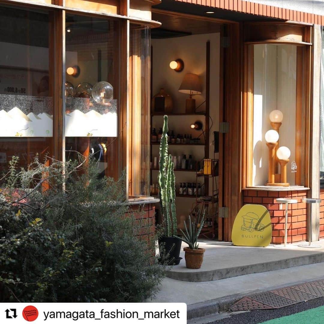 コーヘンさんのインスタグラム写真 - (コーヘンInstagram)「#Repost @yamagata_fashion_market with @use.repost ・・・ ⁡ YAMAGATA FASHION MARKET #1 ⁡ 山形にゆかりのあるブランド/ショップ、東京よりBULLPEN、徳島よりWatanabe‘sをゲストブランドとしてお招きして、山形の面白いもの、カッコいいもの、カワイイもの、美味しいものを楽しむファッション蚤の市を初開催いたします。 ⁡ ⁡ 開催日時 2023年5月13日(土) 10:00-17:00 ⁡ ⁡ 開催場所 Yonetomi STORE前駐車場にて(駐車場あり)  〒990-0301山形県東村山郡山辺町大字山辺1136 @yonetomistore ⁡ ⁡ ＊悪天候時はYonetomi STORE内および米富繊維株式会社社屋内にて開催します。 ⁡ ⁡ 出店ブランド/ショップ 米富繊維株式会社(服) @yonetomiseni  @coohem  @thisisasweater  ⁡ この山道を行きし人あり(雑貨) @konoyamamichi  ⁡ Caro(古着) @caro_store__  ⁡ 株式会社天童木工(家具) @tendo_mokko  ⁡ Day & Coffee(コーヒー) @dayandcoffee  ⁡ MiNiMUM(焼き菓子) @minimum_oven  ⁡ HAVE A GOOD SLICE(ピザ) @haveagoodslice  ⁡ BULLPEN(雑貨) @bullpenshop  ⁡ Wanatabe‘s(藍染) @watanabes_japan  ⁡ ⁡ ＊写真はイメージです。当日、販売/提供する商品と一部異なる場合があります。 ⁡ ⁡ ⁡ 皆様のご来場、お待ちしております！ ⁡ ⁡ ⁡ #YAMAGATAFASHIONMARKET #ヤマガタファッションマーケット #ファッション蚤の市 #山辺町 #山形」4月30日 13時53分 - coohem