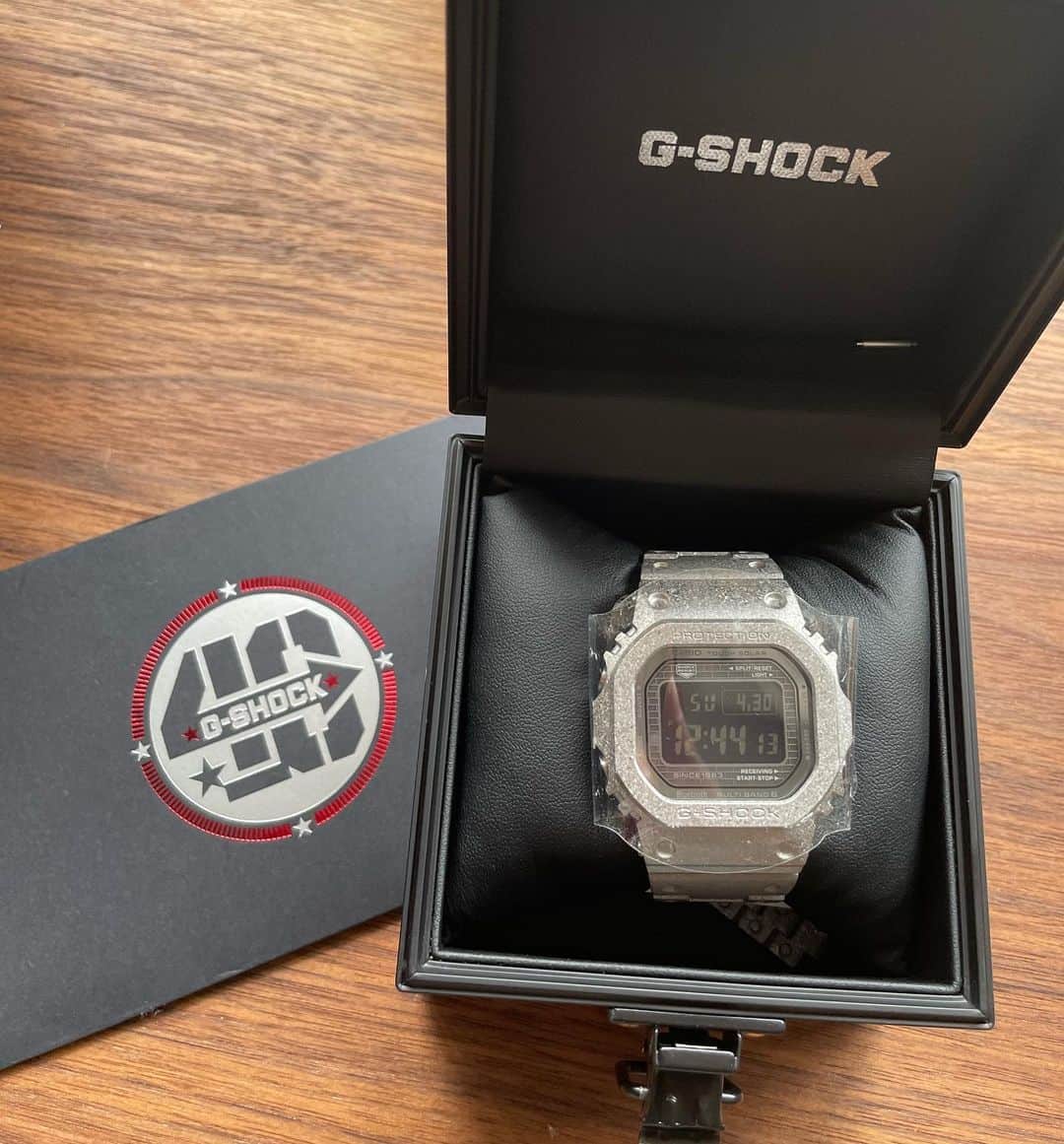 サム・リーのインスタグラム：「Happy birthday  @gshock_casio_official  #40週年」