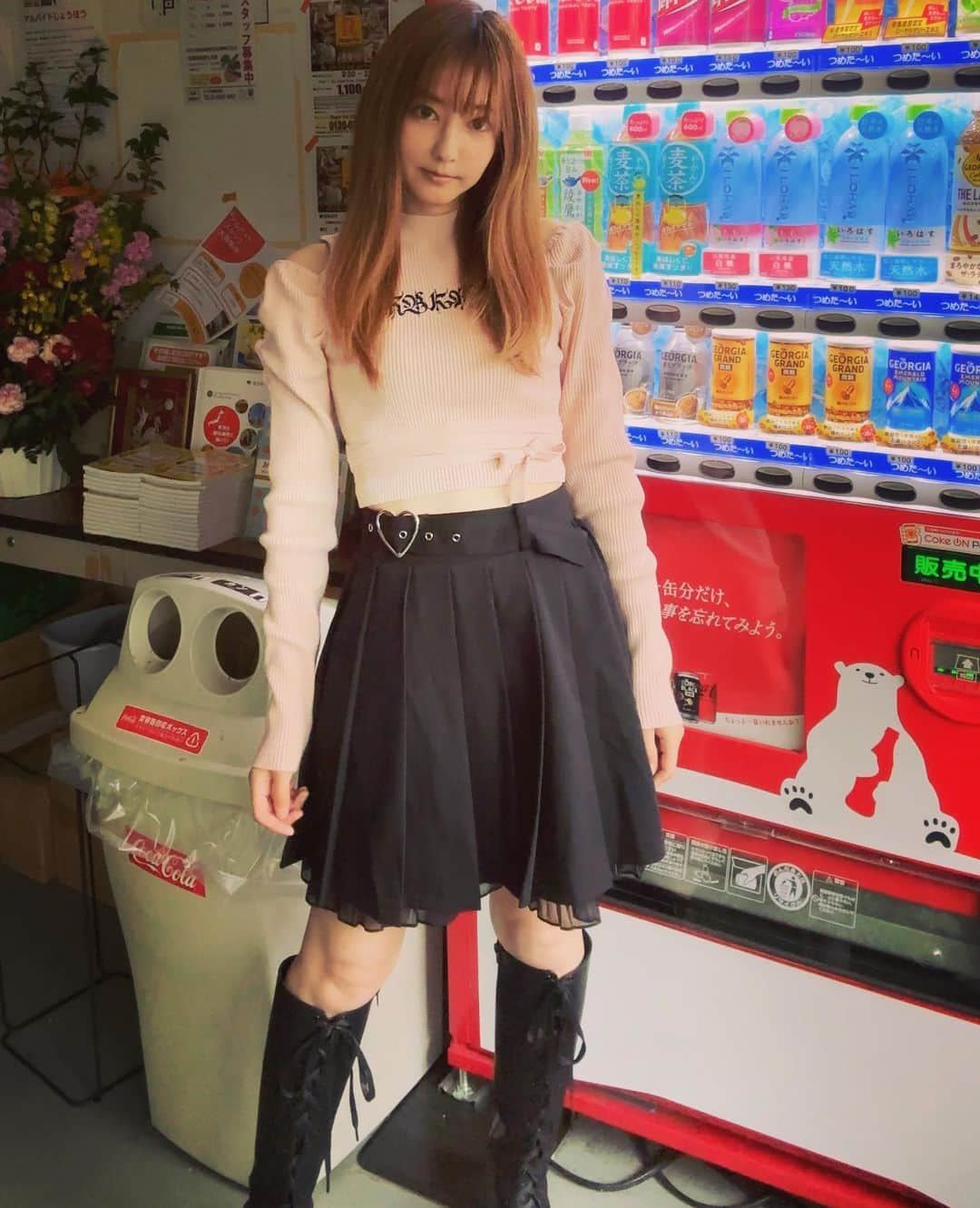 渚のインスタグラム：「地雷系着たかった！  #地雷系ファッション #地雷系女子 #服が好き」