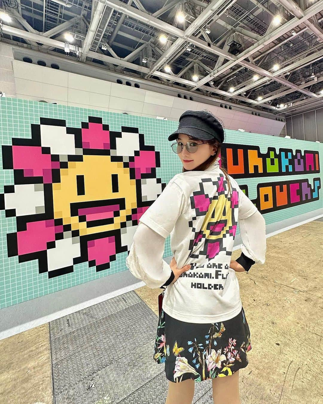 Sarraさんのインスタグラム写真 - (SarraInstagram)「RTFKT Special event🌻 GEISAI TOKYO April 30 2023 村上隆さんに逢えたぁ😍💖🤍💖🤍 . . . . #カイカイキキ#フラワー#村上隆#東京ビッグサイト#ビックサイト#村上フラワー#仮想通貨#ビットコイン#イーサリアム#デジタルアート#nftアート#nftcommunity#nft#rtfkt#rtf#kaikaikiki#flower#tokyobigsight#murakamiflower#takashimurakami#bitcoins#bitcoin#eth#ethereum#cryptocurrency#likeforlikes#tokyobigsight#nftart」4月30日 14時36分 - sarra31247