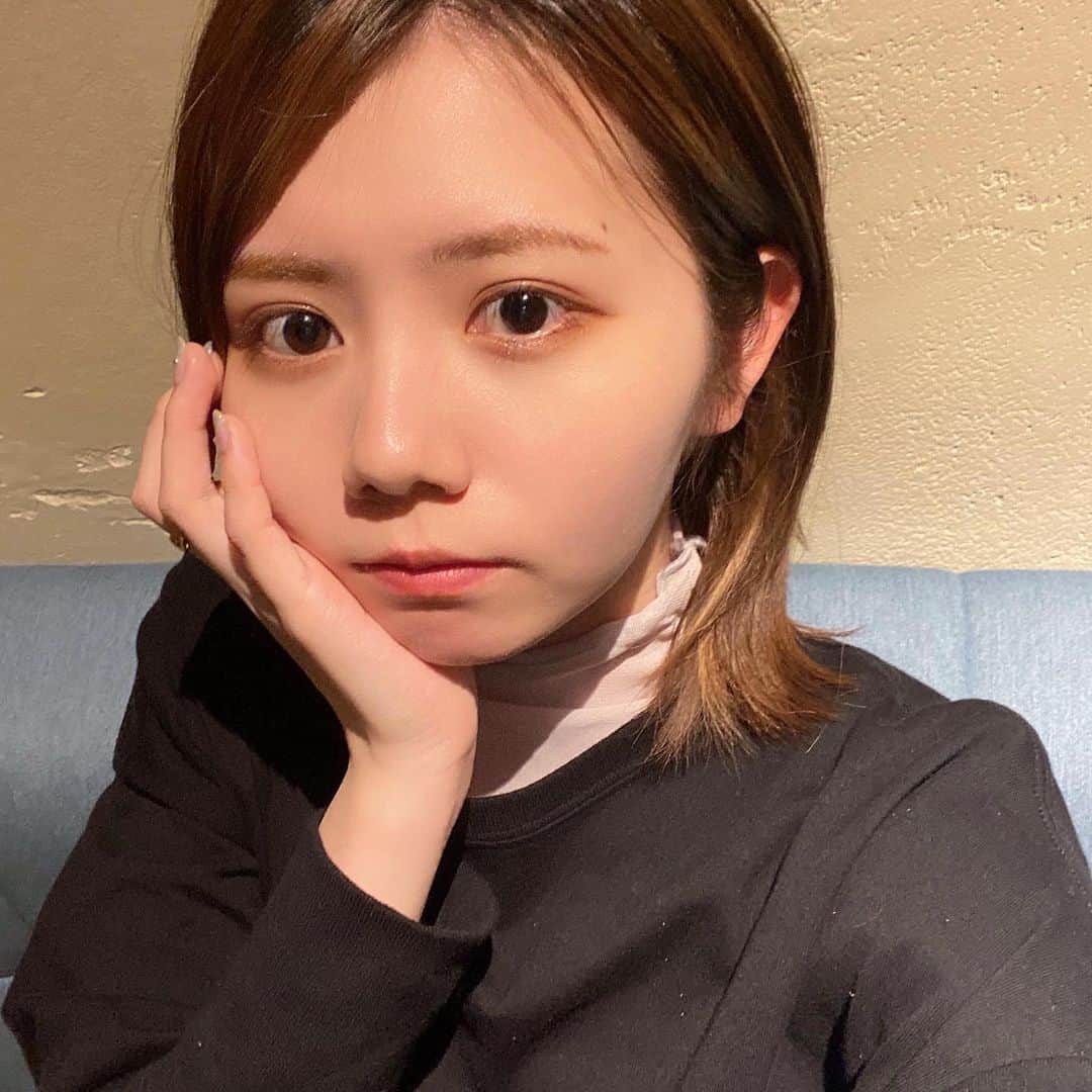 田辺奈菜美のインスタグラム：「前髪伸びたよっていう報告と そろそろ美容院に行かなきゃっていう気持ちの報告🫶🏻」