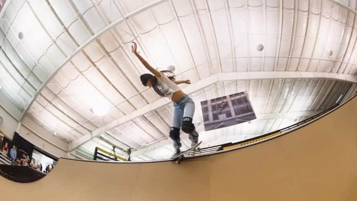 開心那のインスタグラム：「A little routine with a Ramp🧚🏻‍♀️💃 Thank you! @woodwardwest it was a lot of fun!!! 🎥 @ho_sway   @vans @vansskate @vansskateapac @vansjapan @welcomeskateboards @spitfirewheels @187killerpads @triple8nyc @independenttrucks @bonesbearings @jessupgriptape @mbm_parkbuilders @hotdoggeryesso」