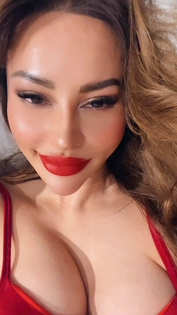 April Imanのインスタグラム