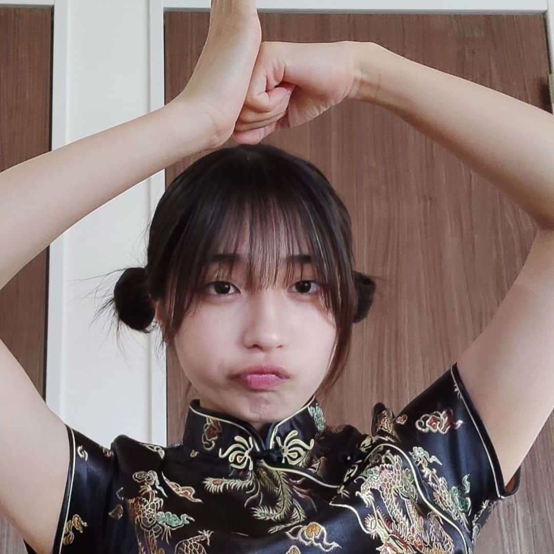 のインスタグラム：「チャイナ🐼」