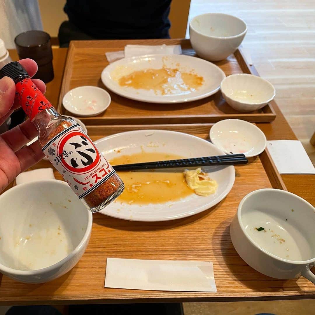 木村ひさしさんのインスタグラム写真 - (木村ひさしInstagram)「最高のおっさんの昼ごはん。 よねやまのぶたやき　ぶたきのこ四枚 久々!食ったぁ！ #最高のおっさんの肉 #よねやまのぶたやき #高田馬場駅から徒歩8分」4月30日 16時13分 - kimura.hisashi