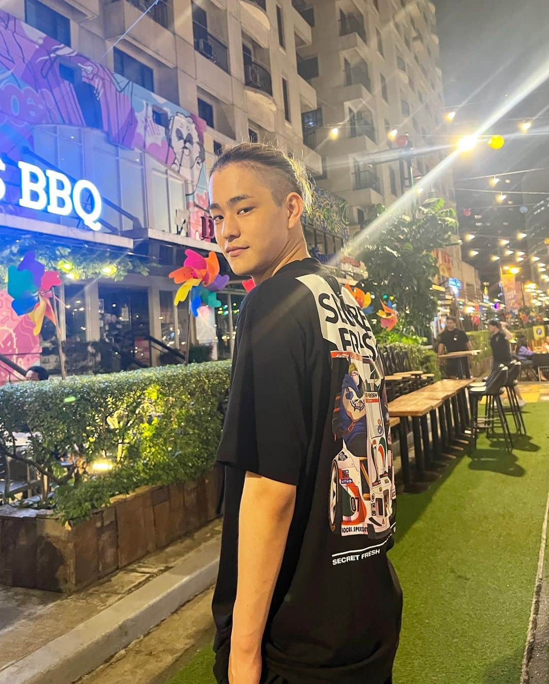 三海裕弥さんのインスタグラム写真 - (三海裕弥Instagram)「Guess what is printed on the T-shirt ⁉︎🤩 ・ tops ➡︎ @secretfreshph  pants ➡︎ @zara  socks ➡︎ @jumpman23  shoes ➡︎ @nike」4月30日 17時10分 - kapetayo_yuya