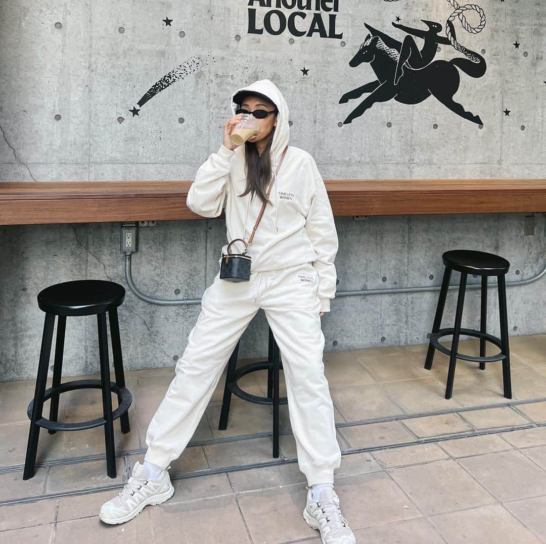 小竹麻美のインスタグラム：「シフクマトメ🤍 ブランドはタグ付みてね🤍」