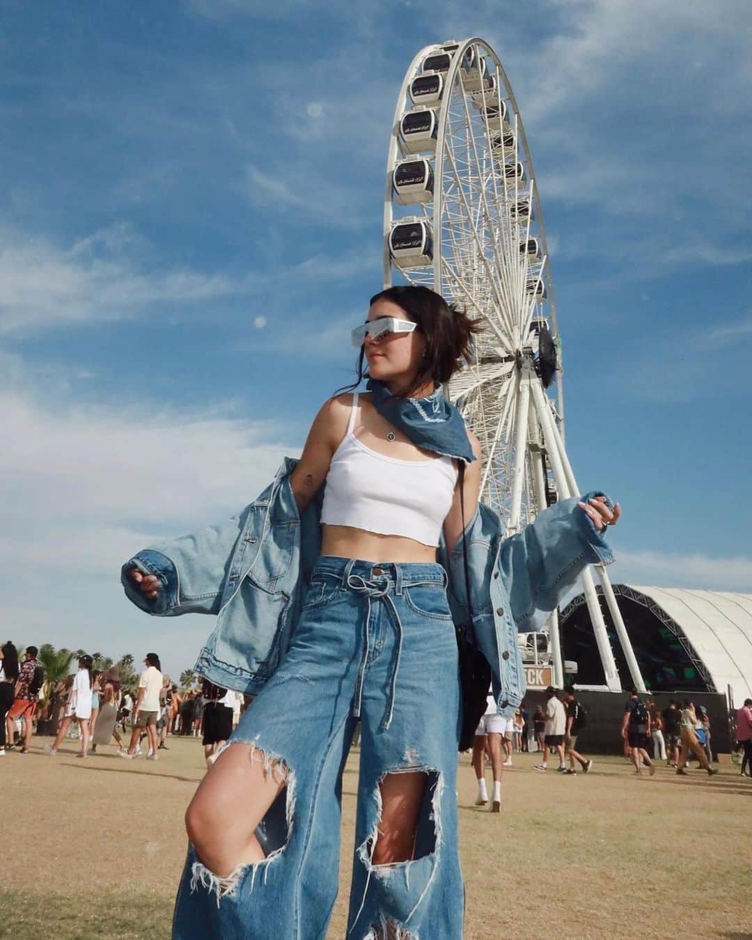 Levi’sさんのインスタグラム写真 - (Levi’sInstagram)「As Seen On in the desert. 🌵  Tag us and use #LiveInLevis for a chance to be featured.」5月1日 3時12分 - levis