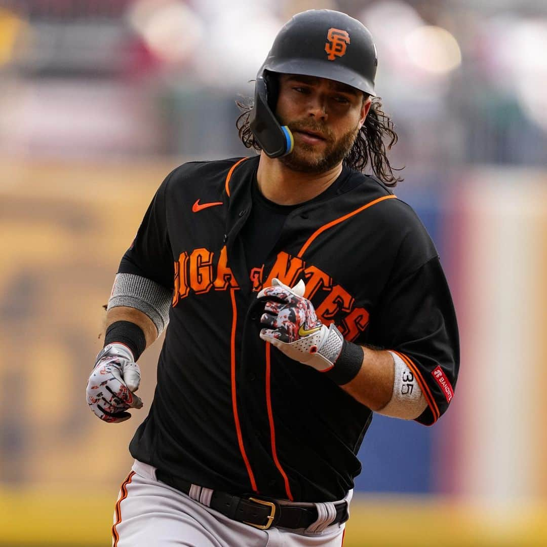 サンフランシスコ・ジャイアンツさんのインスタグラム写真 - (サンフランシスコ・ジャイアンツInstagram)「Brandon Crawford’s Gigantes jersey is headed to the Hall of Fame 🙌  His home run yesterday was the first-ever in Mexico City, the first Giants homer hit outside of the US & Canada, and the longest of the statcast era for the Giants (482 ft). It will be the first Gigantes jersey at the Hall.」5月1日 4時01分 - sfgiants