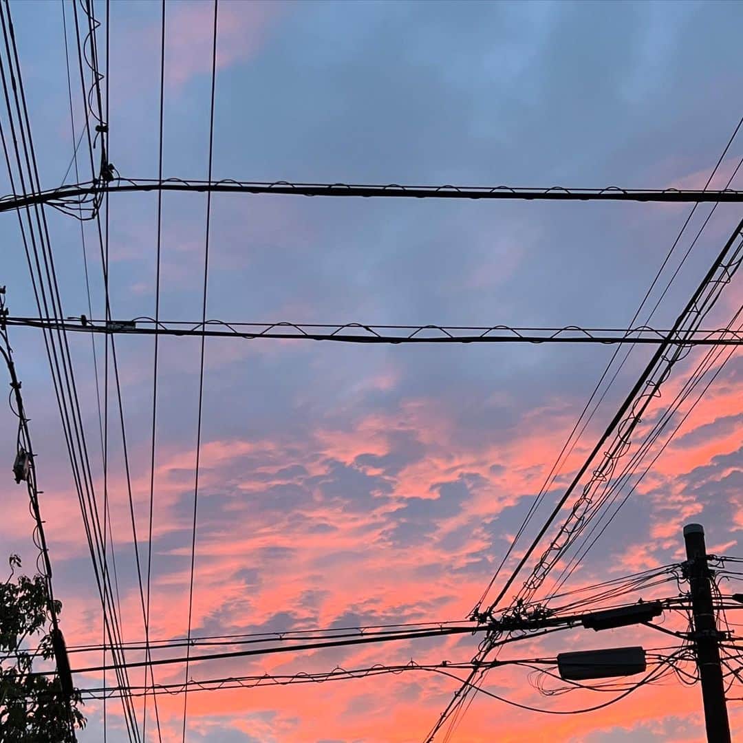 高橋ひとみさんのインスタグラム写真 - (高橋ひとみInstagram)「今日はお休みだったのでちょっとお出かけ😃  夕陽がキレイでした」4月30日 19時06分 - hitomi_momoe