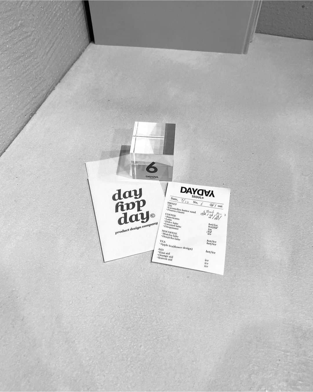 あやなのインスタグラム：「4/21 open♡  #daydaynagoya #栄カフェ#ayaaana_g」