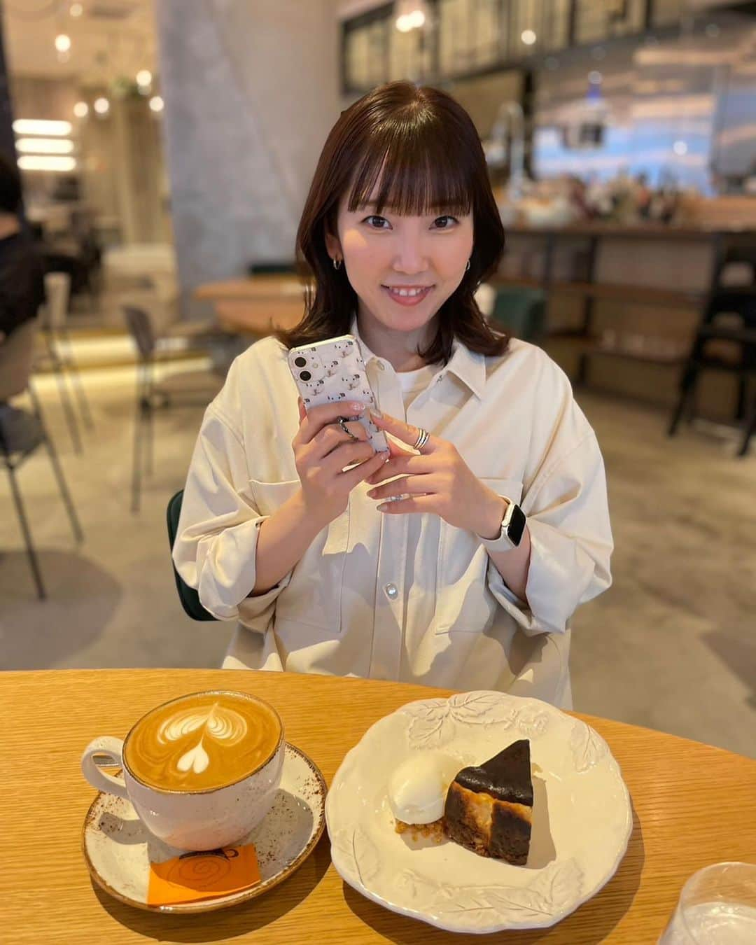 木下望さんのインスタグラム写真 - (木下望Instagram)「・ ・ カフェデート☕️🤍  おしゃれなカフェだった☕️ TOKYOって感じ🗼🫶🍰」4月30日 19時41分 - nonchan_starmarie