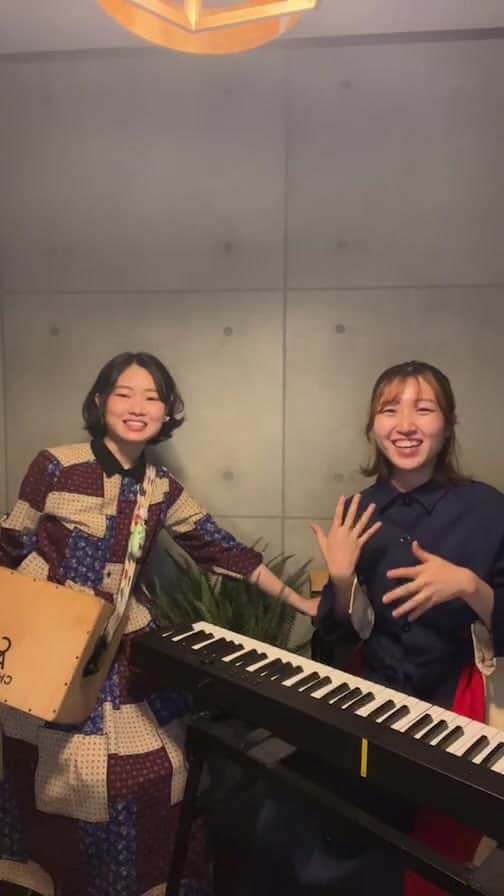 のインスタグラム：「ゆりめりインスタライブ 4/30 #ゆりめり #姉妹 #インスタライブ」